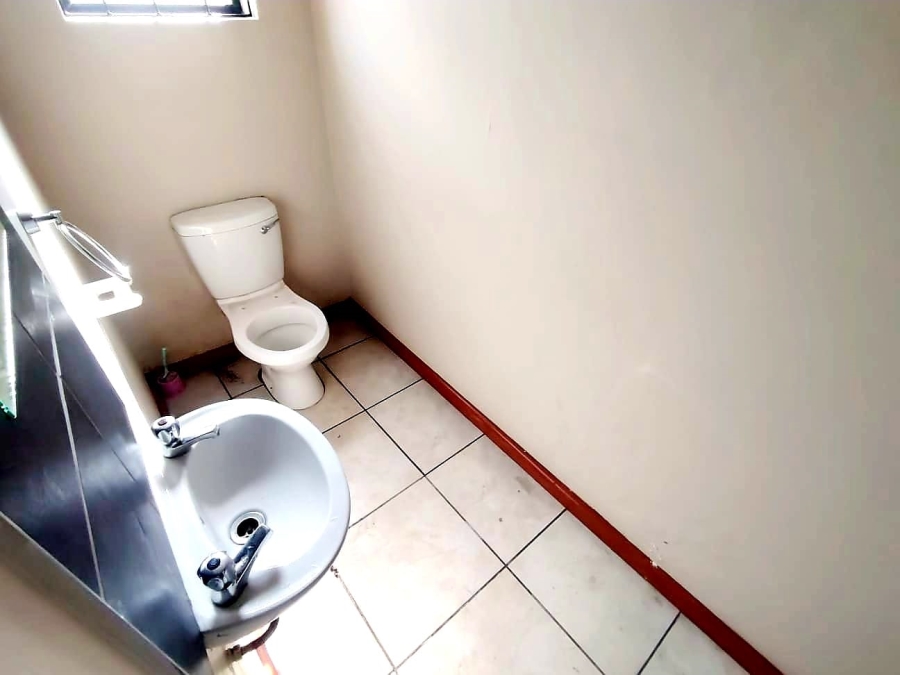 Commercial Property for Sale in Southernwood Eastern Cape